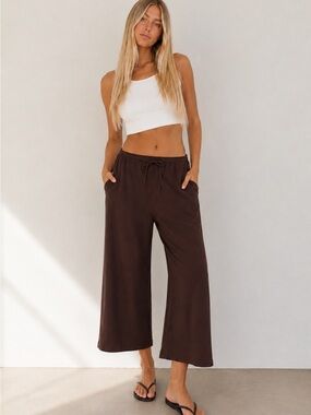 Mango Wide-Leg Drawstring Pants in Chocolate Brown Size X-Small